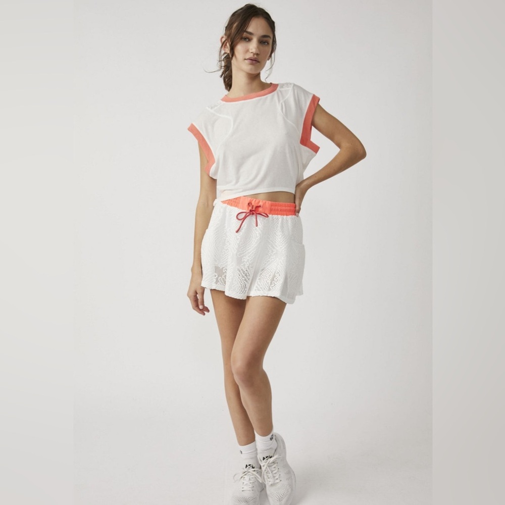 FP MOVEMENT Good Sport Set In White Coral Combo